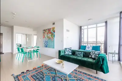 Condo Apartment in Toronto