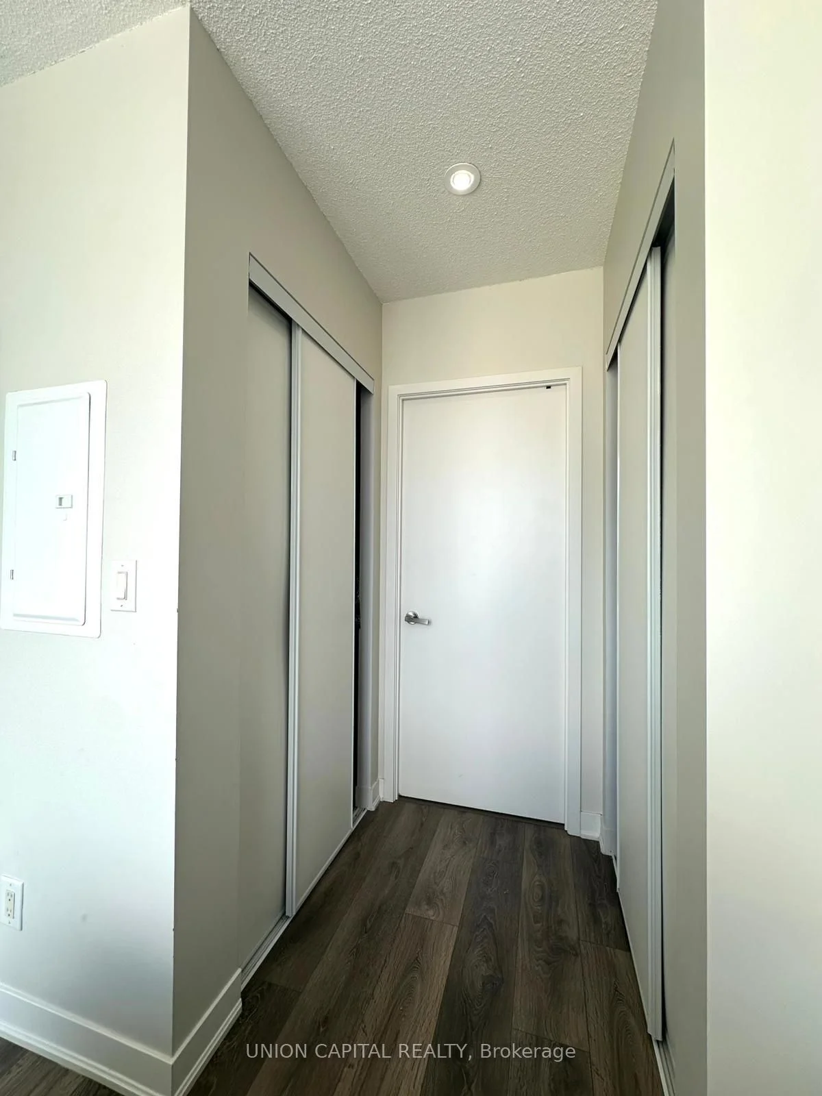 88 Harbour Street 3803, Toronto C01, ON M5J 0C3
