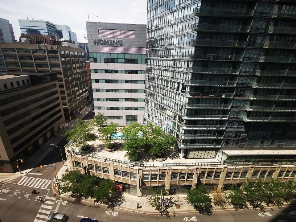 38 Grenville Street 1202, Toronto C01, On M4y 1a5