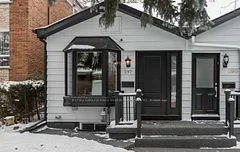 297 Wychwood Avenue, Toronto C03, ON M6C 2T6