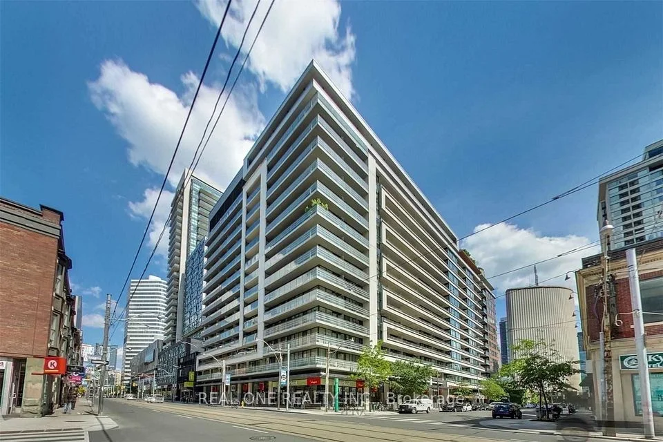 111 Elizabeth Street 815, Toronto C01, ON M5G 1P7