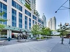 18 Yonge Street 1404, Toronto C01, On M5e 1r4