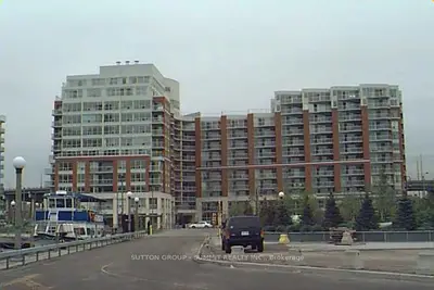 Condo Apartment in Toronto