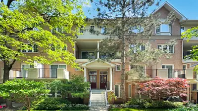 Condo Townhouse in Toronto