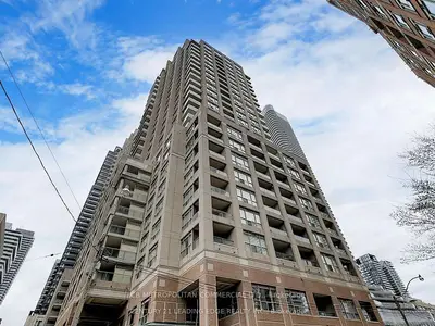Condo Apartment in Toronto