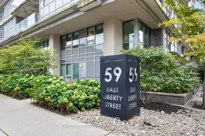 Condo Apartment in Toronto