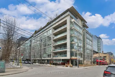 Condo Apartment in Toronto