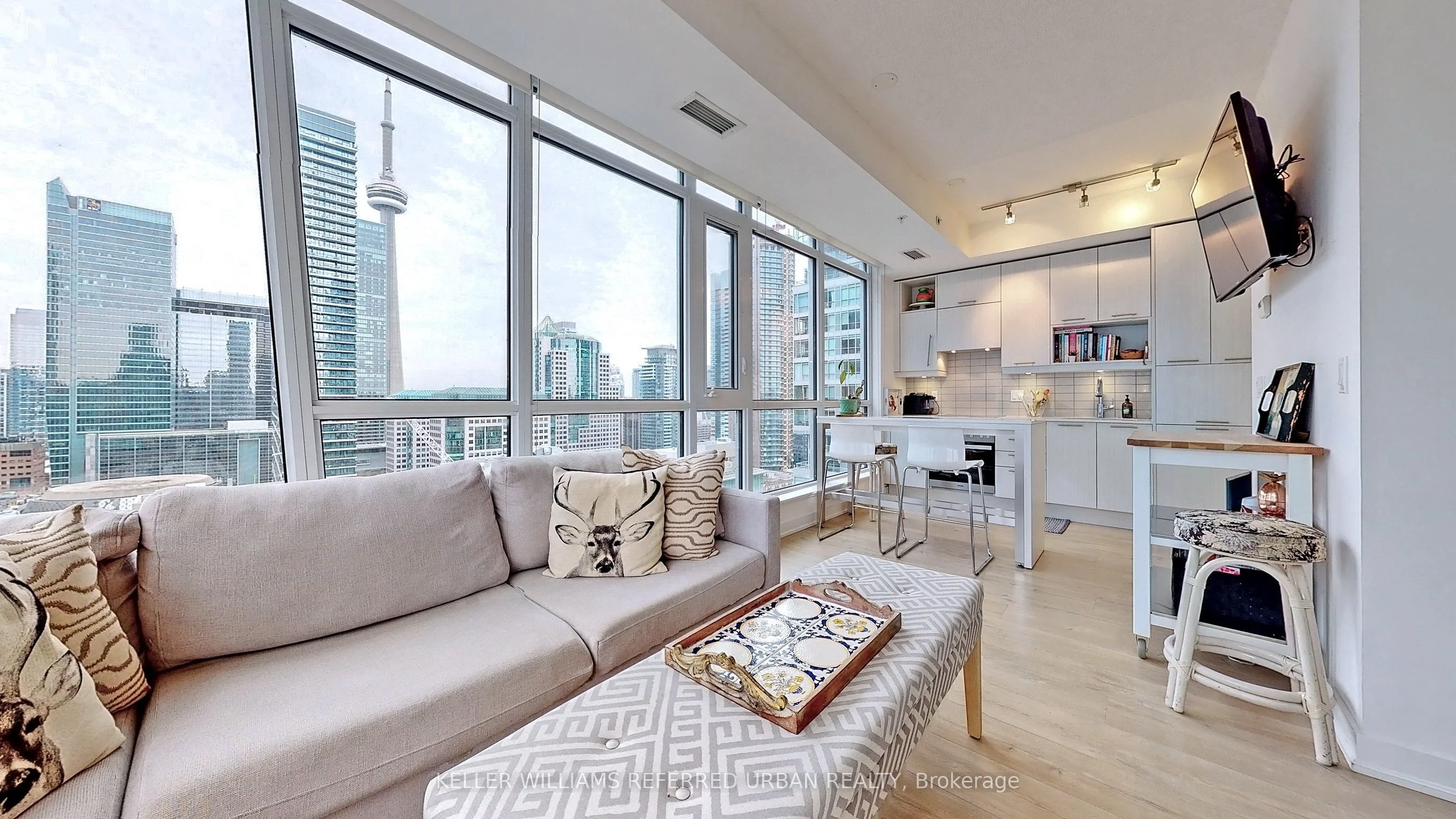 199 Richmond Street W 2004, Toronto C01, ON M5V 0H4