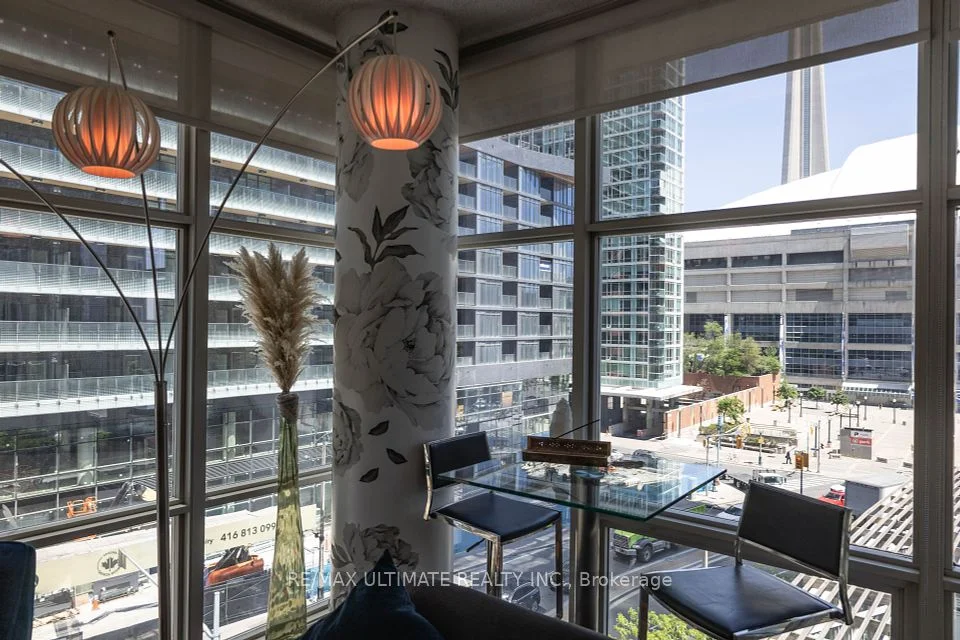 9 Spadina Avenue 615, Toronto C01, ON M5V 3V5
