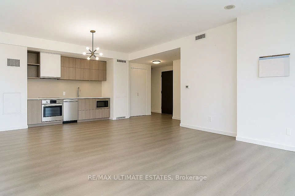 125 Peter Street 1209, Toronto C01, ON M5V 0M2