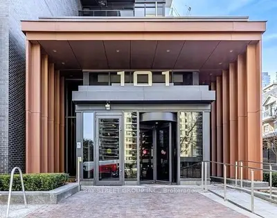 Condo Apartment in Toronto