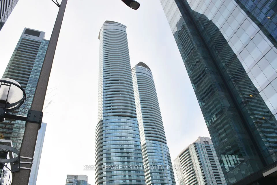 14 York Street 3607, Toronto C01, ON M5J 0B1