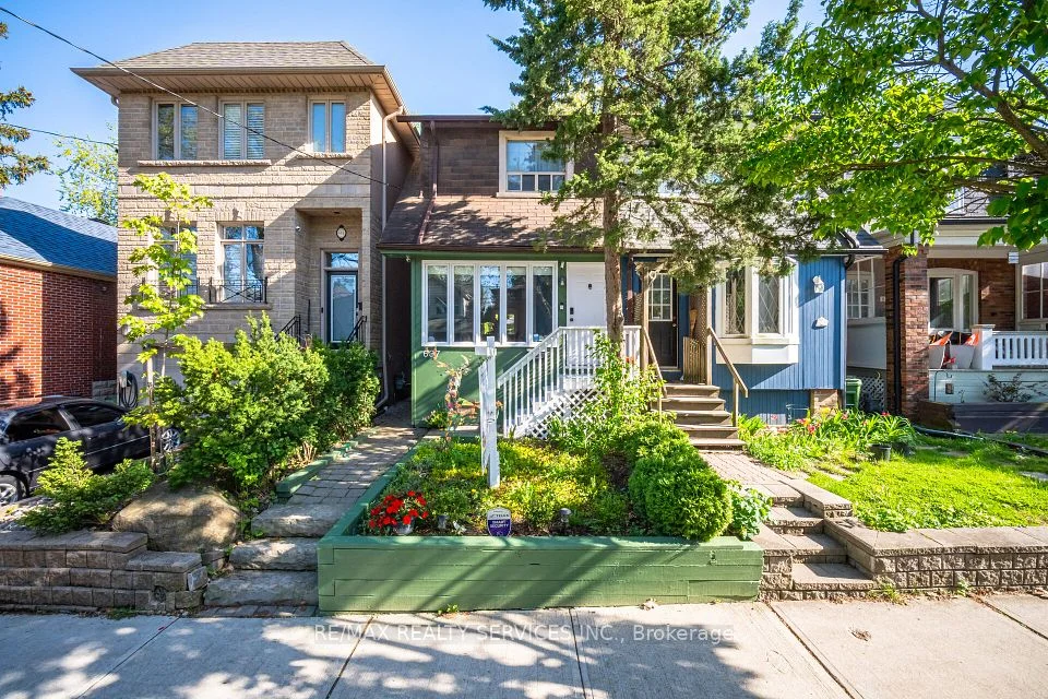 637 Hillsdale Avenue E, Toronto C10, ON M4S 1V4