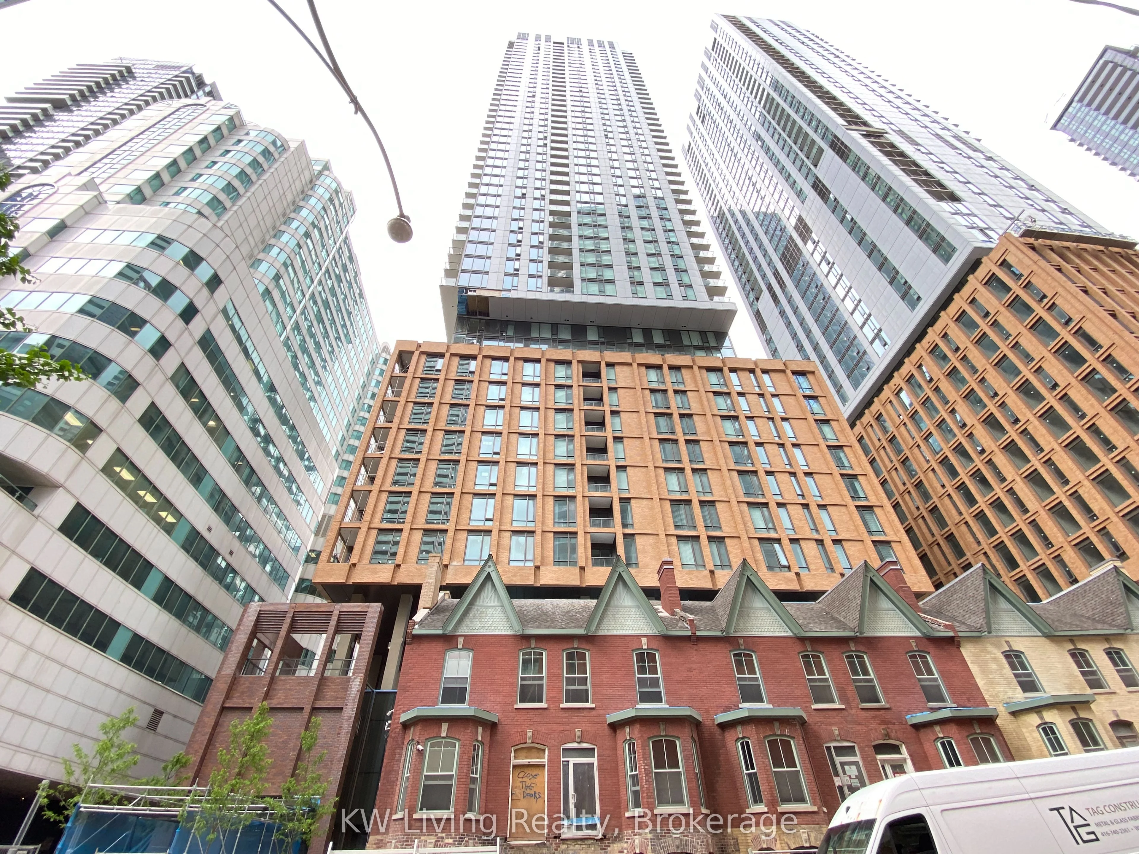 8 Widmer Street 4115, Toronto C01, On M5v 0w6
