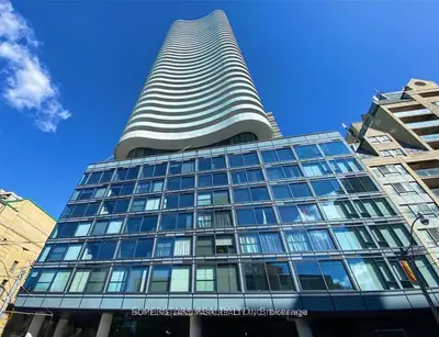 Condo Apartment in Toronto