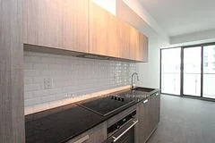 50 Charles Street E 1010, Toronto C08, ON M4Y 0C3