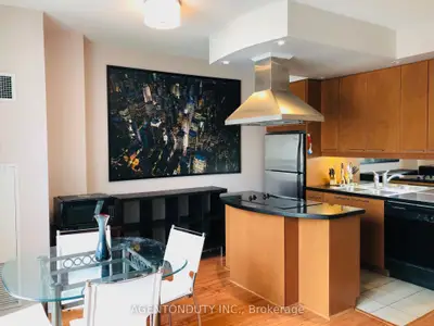Condo Apartment in Toronto