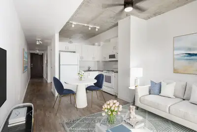 Condo Apartment in Toronto