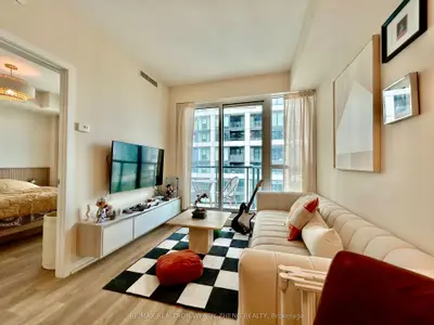 Condo Apartment in Toronto