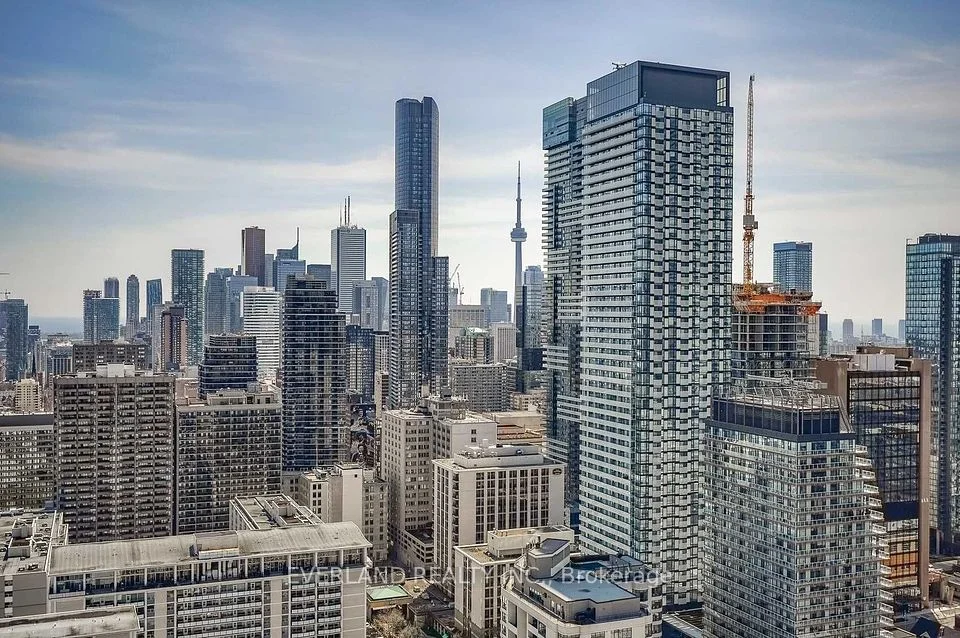 50 Wellesley Street E LPH 08, Toronto C08, ON M4Y 0C8