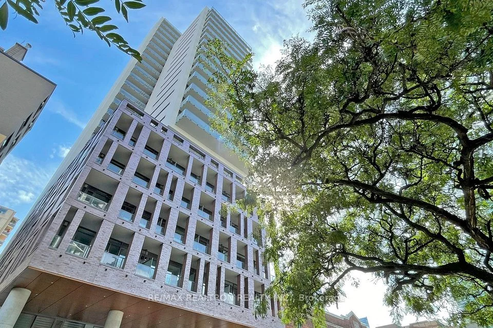 81 Wellesley Street E 1902, Toronto C08, ON M4Y 0C5