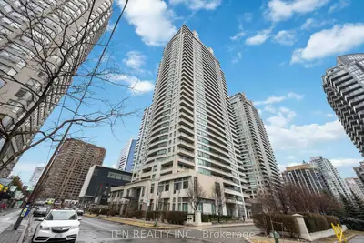 Condo Townhouse in Toronto