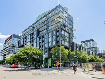 Condo Apartment in Toronto