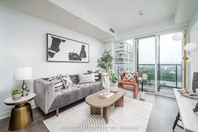 Condo Apartment in Toronto