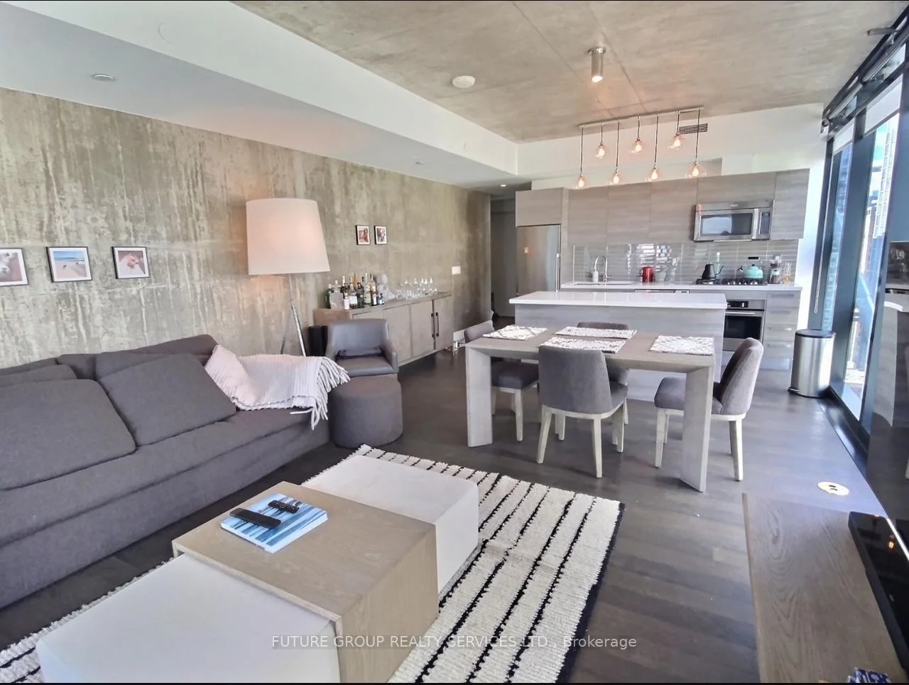 224 King Street W 1204, Toronto C01, ON M5H 0A6