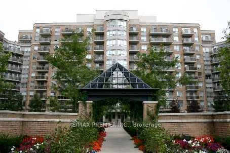 650 Lawrence Avenue W 402, Toronto C04, ON M6A 3E8