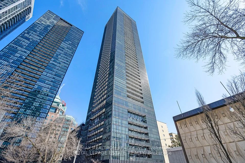 101 Charles Street E 1402, Toronto C08, ON M4Y 0A9