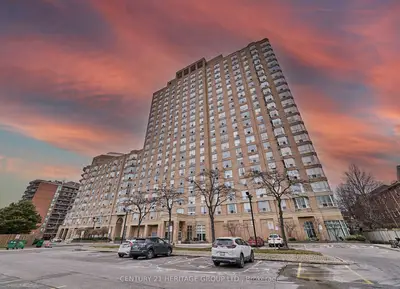 Condo Apartment in Toronto
