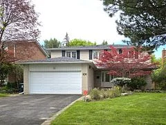 106 Abbeywood Trail, Toronto C13, ON M3B 3B5
