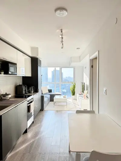 Condo Apartment in Toronto