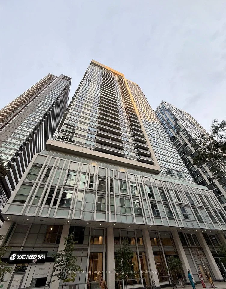 77 Mutual Street 3006, Toronto C08, On M5b 0b9