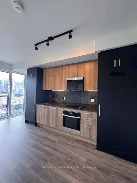 280 Dundas Street W 1409, Toronto C01, ON M5T 1G2