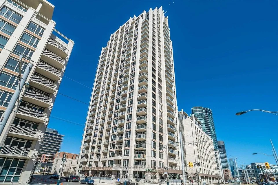21 Grand Magazine Street 916, Toronto C01, ON M5V 1B5