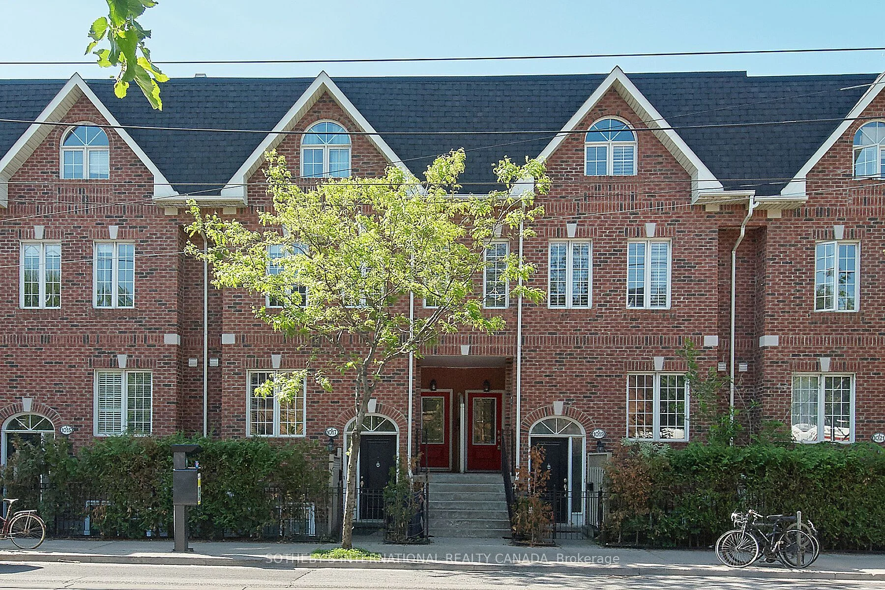 1019b College Street, Toronto C01, On M6h 1a8