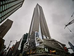1 Bloor Street E 3605, Toronto C08, ON M4W 1A9