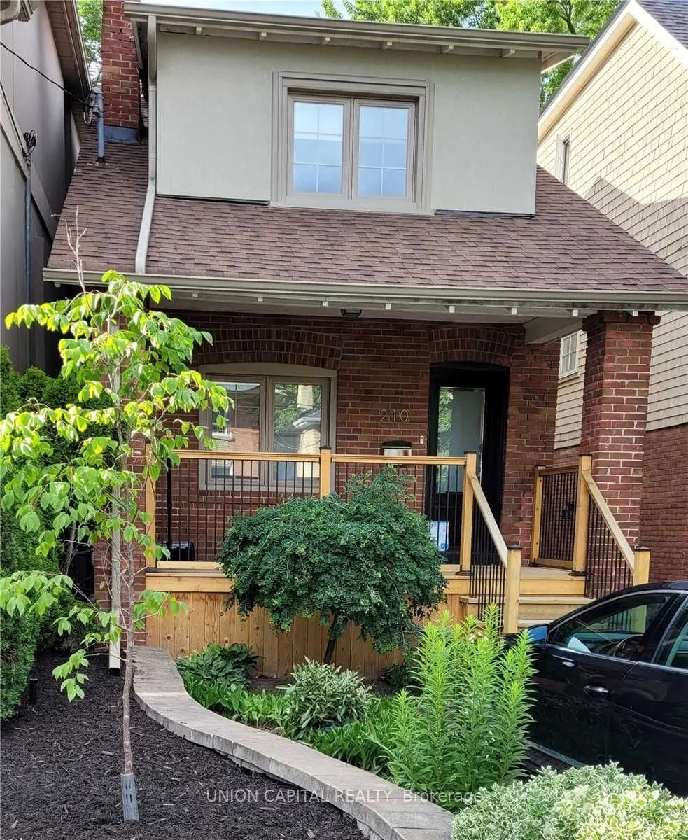210 Erskine Avenue, Toronto C10, ON M4P 1Z4