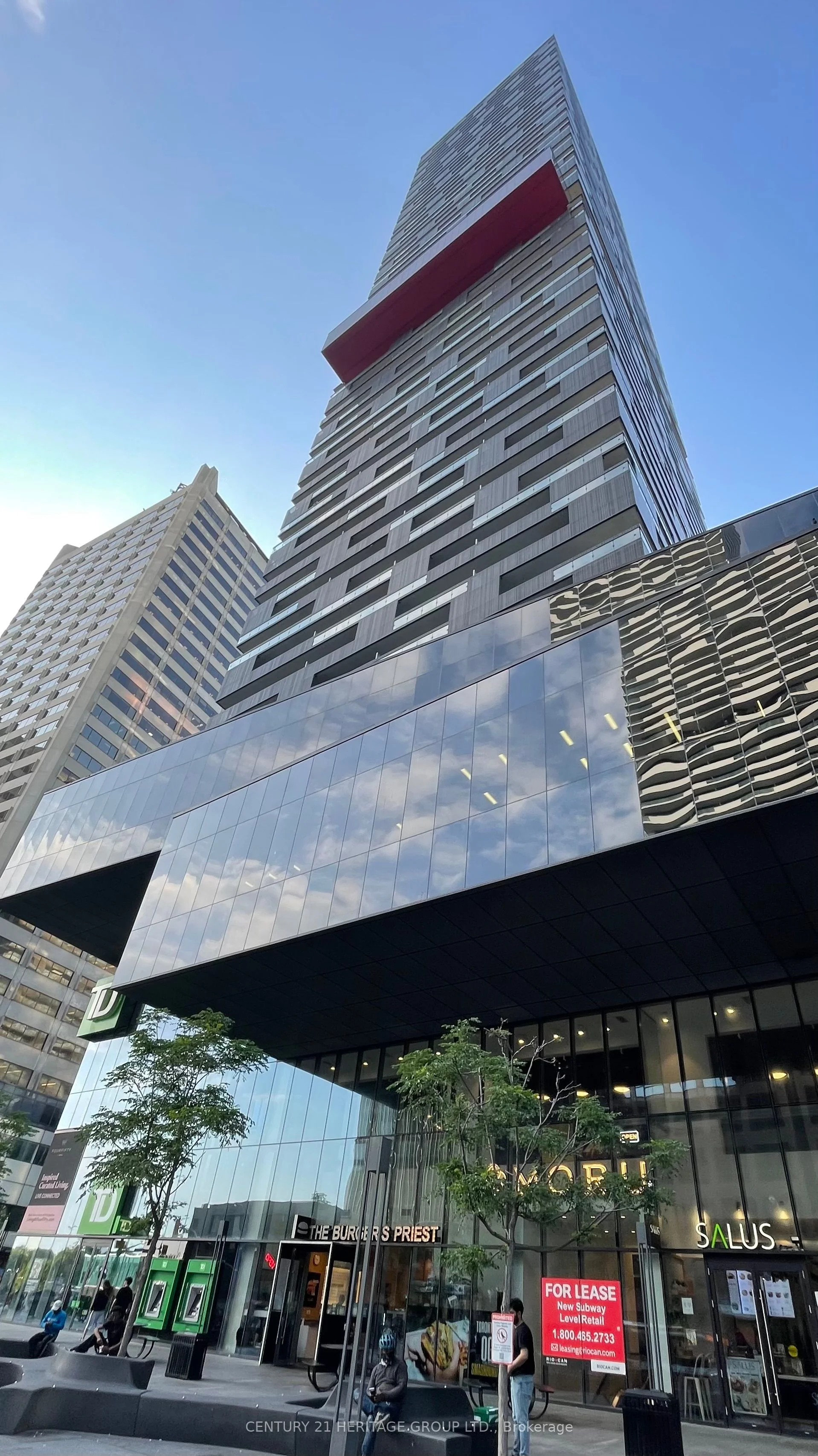 8 Eglinton Avenue E 1312, Toronto C10, ON M4P 0C1
