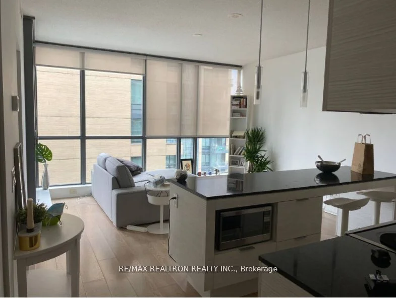 8 Charlotte Street 1008, Toronto C01, ON M5L 1L5