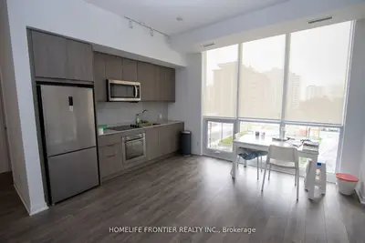 Condo Apartment in Toronto