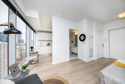 Condo Apartment in Toronto