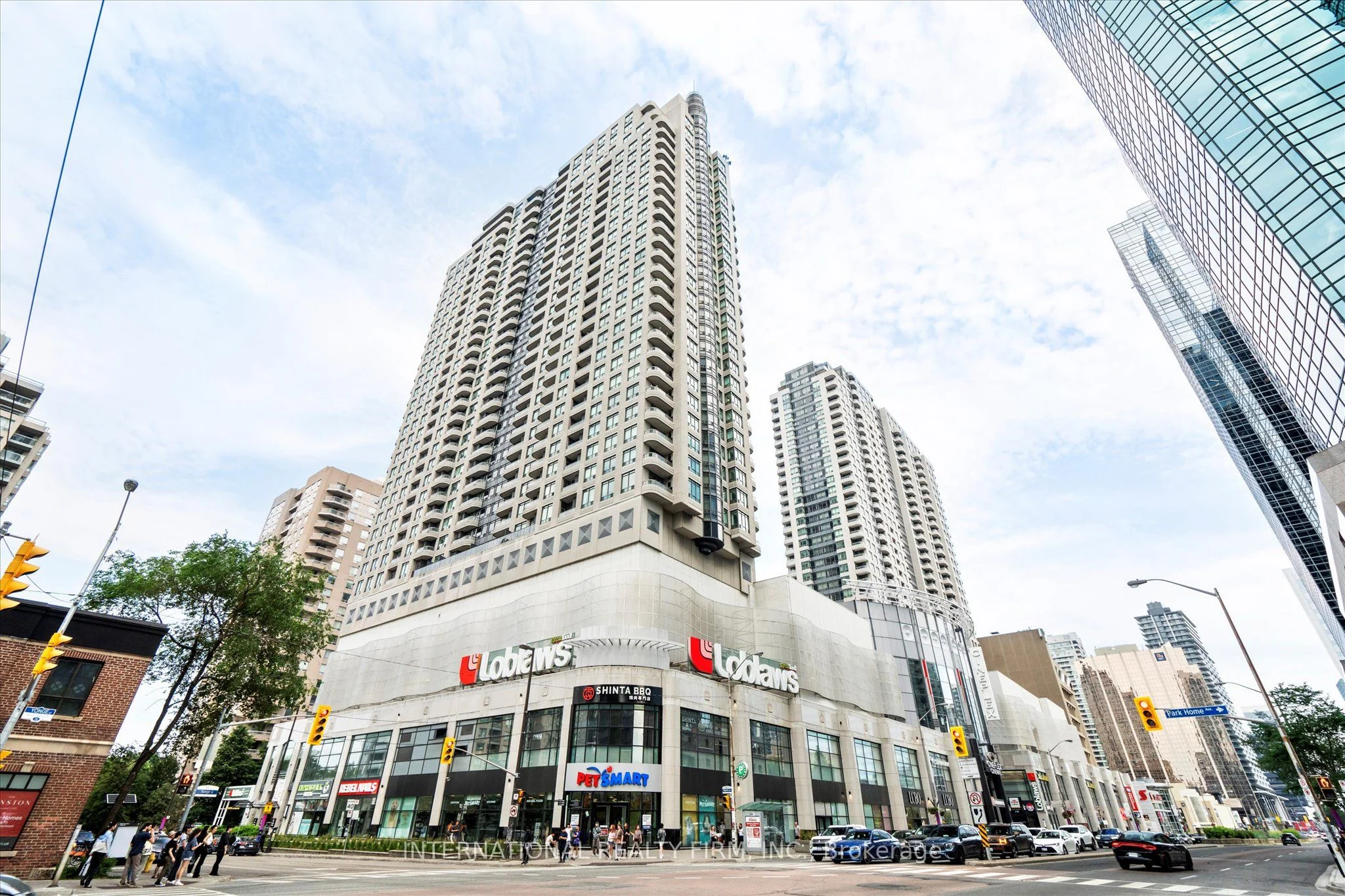 Condo Apartment in Toronto