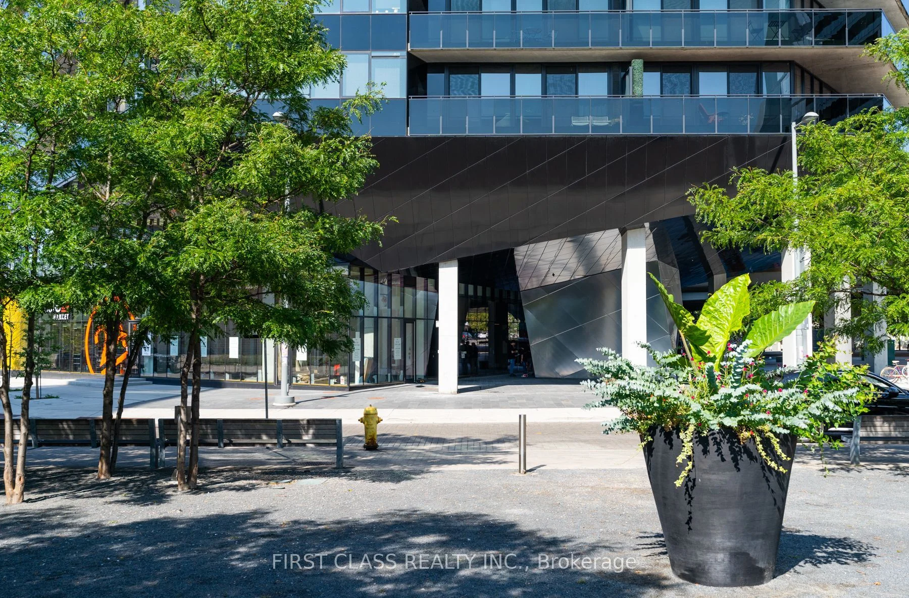 Condo Apartment in Toronto