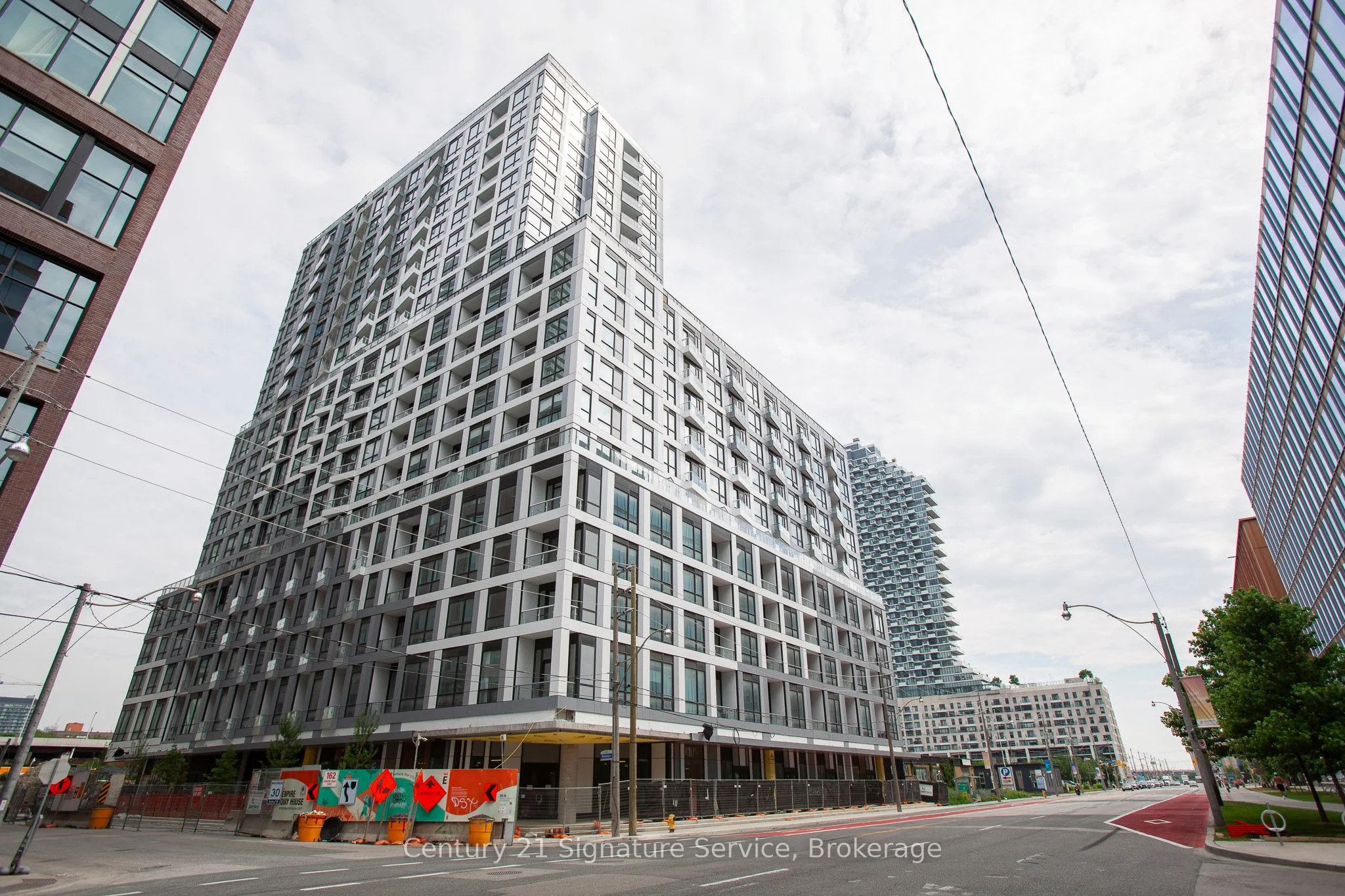 15 Richardson Street 707, Toronto C08, ON M4W 0B1