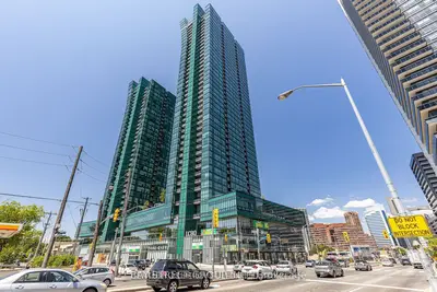 Condo Apartment in Toronto