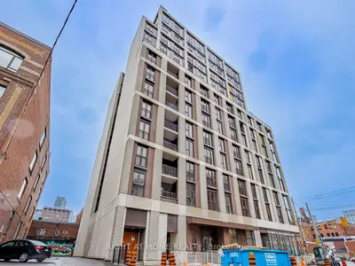 Condo Apartment in Toronto