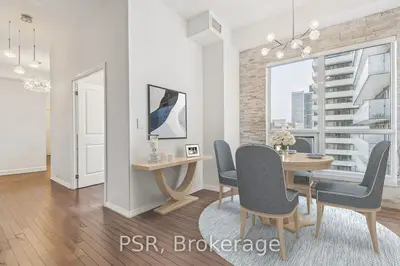 Condo Apartment in Toronto